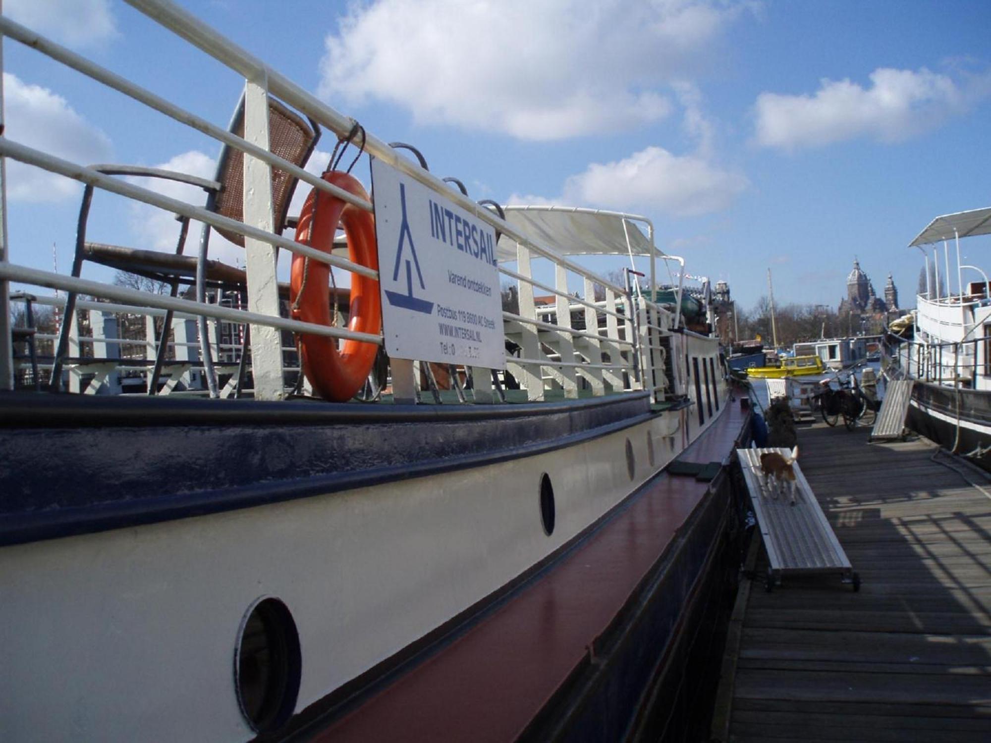 Intersail Hostel - Avontuur Amsterdam Bagian luar foto